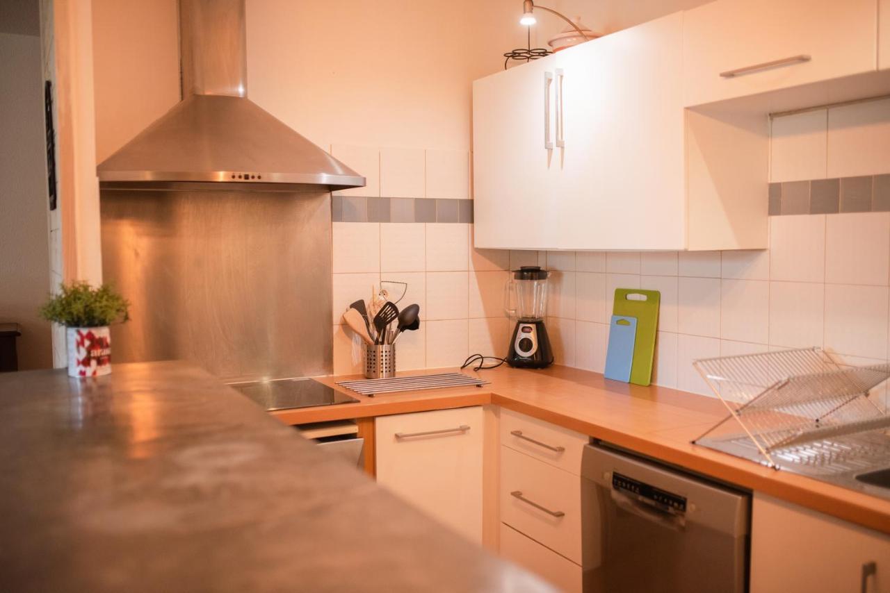Duplex Familial Proche Et Commerces Apartment